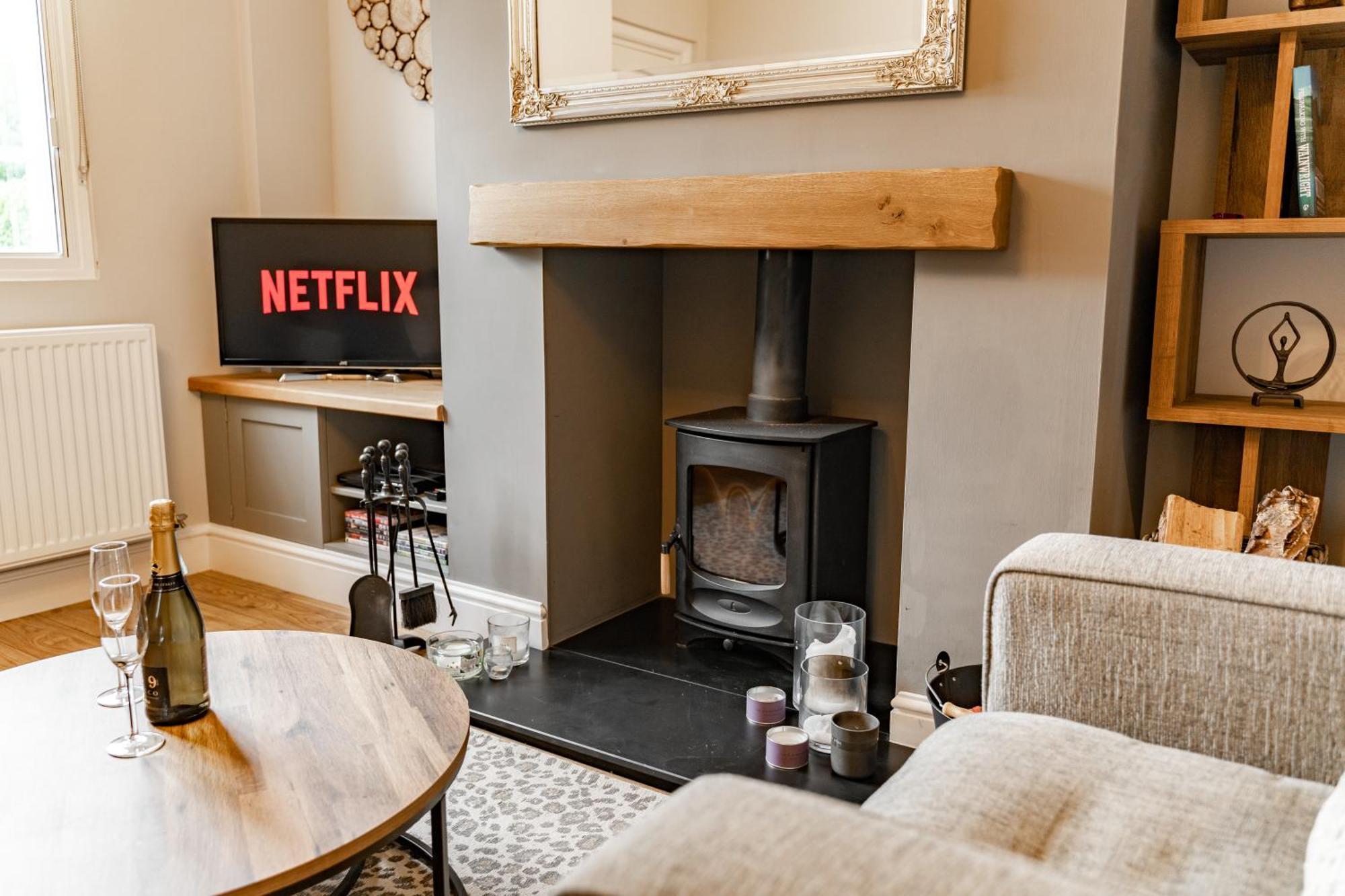 Cosy 2 Bed Cottage In Charming Village Of Christleton - For Up To 5 Exterior photo