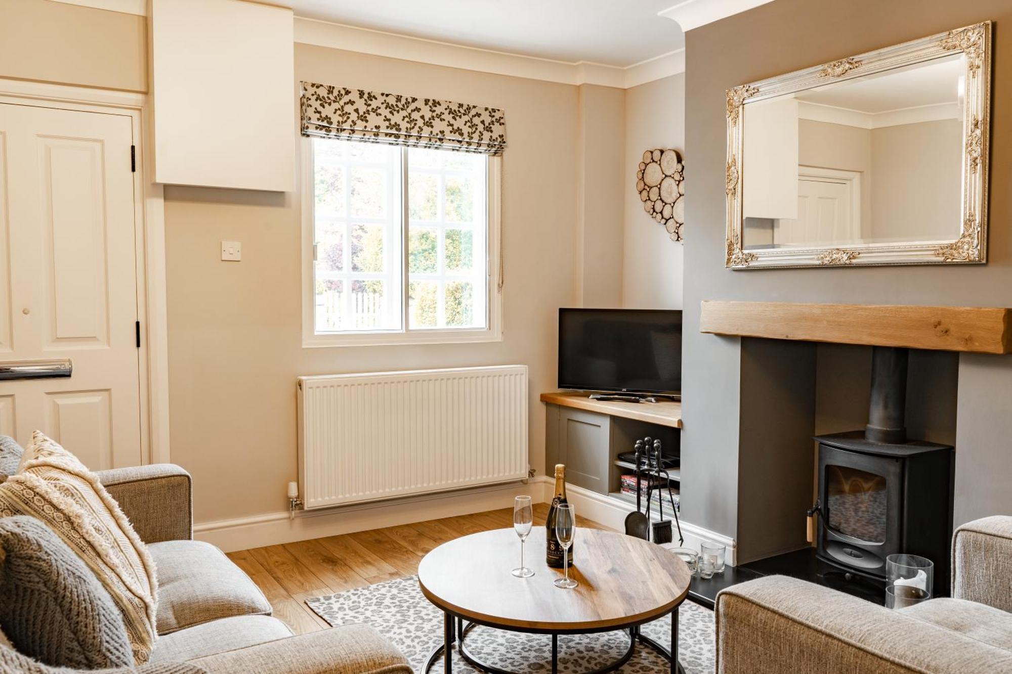 Cosy 2 Bed Cottage In Charming Village Of Christleton - For Up To 5 Exterior photo